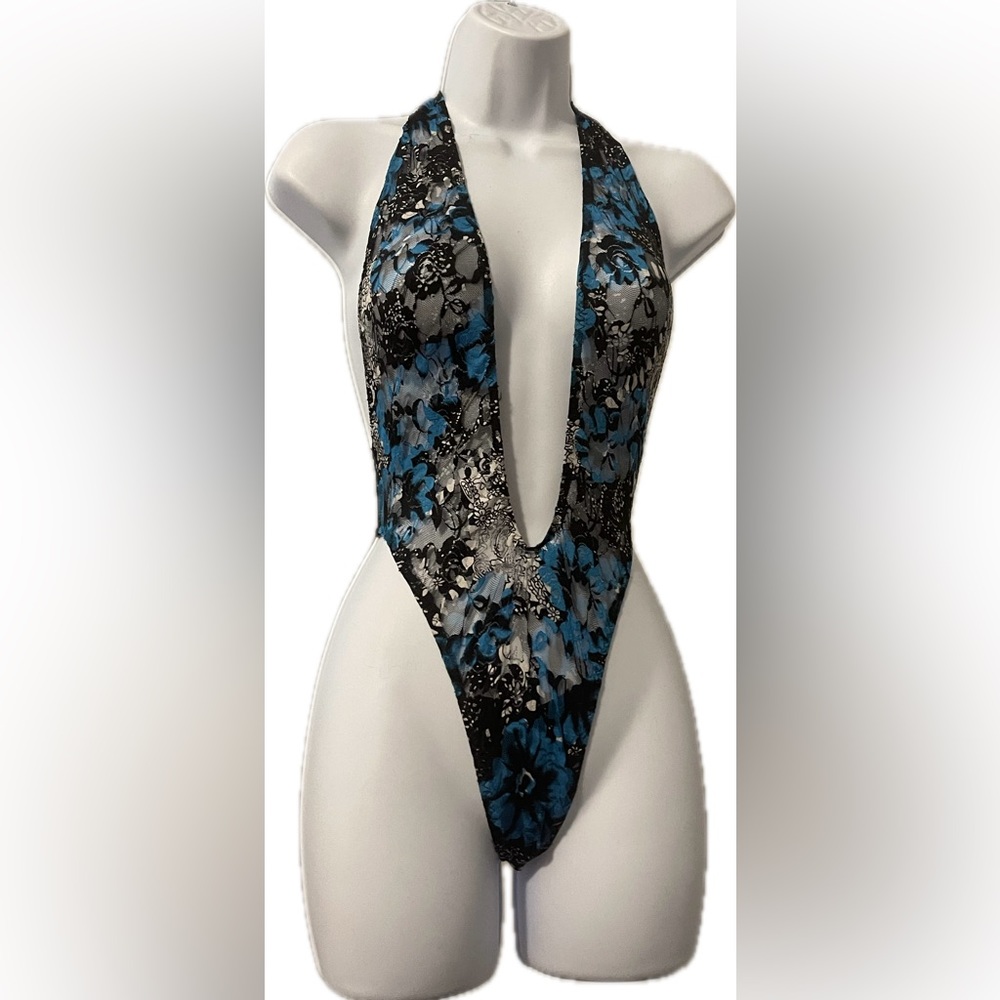 Sexy one piece swim wear